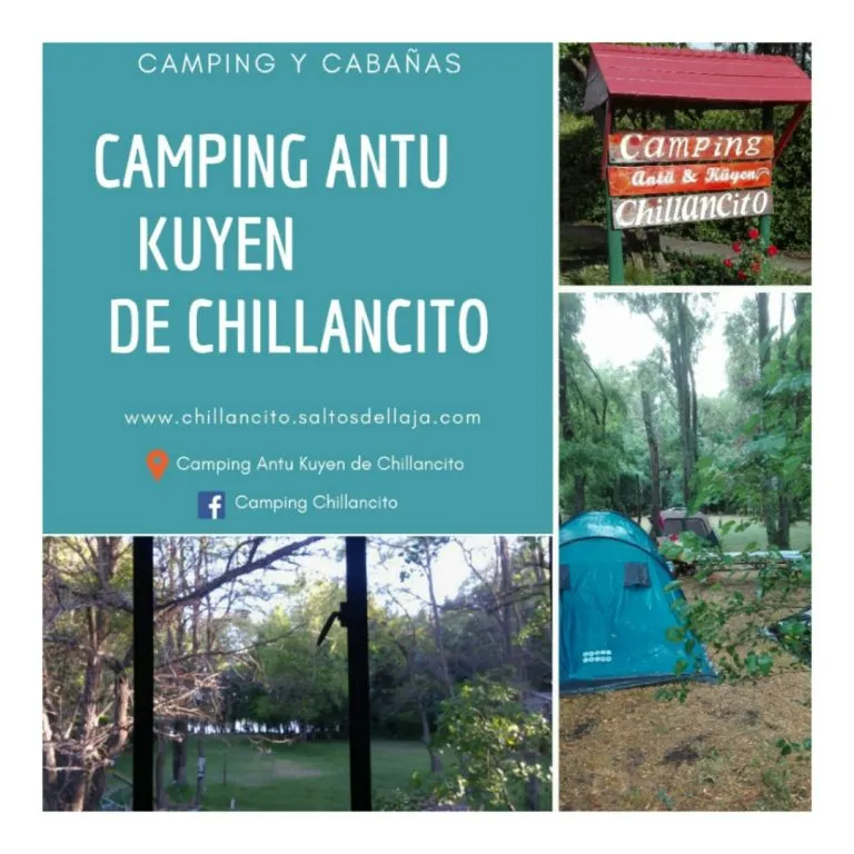 Letrero de madera del Camping Antu Kuyen de Chillancito con carpa azul entre los árboles